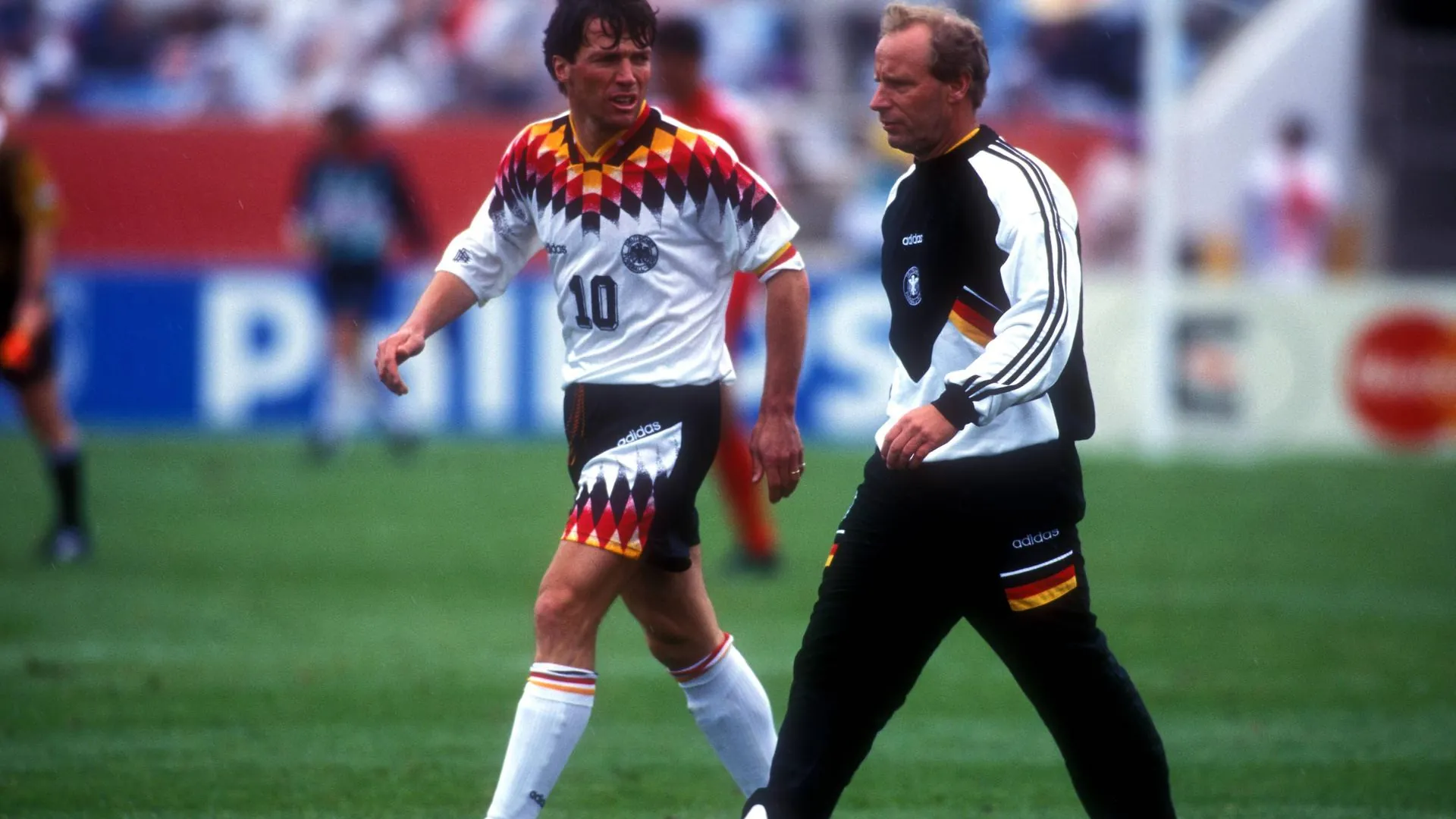 Lothar Matthäus and Berti Vogts at the 1994 World Cup in the USA.