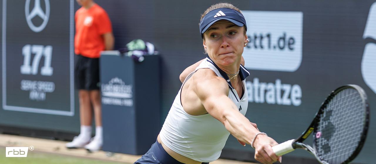 Elina Svitolina in a duel with Anna Kalinskaya (picture alliance/Andreas Gora)