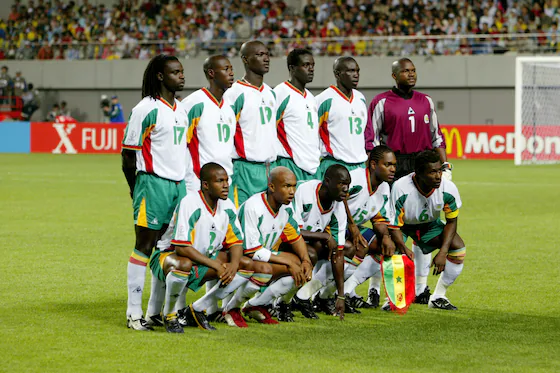Senegal's team photo before the match against France in 2002.