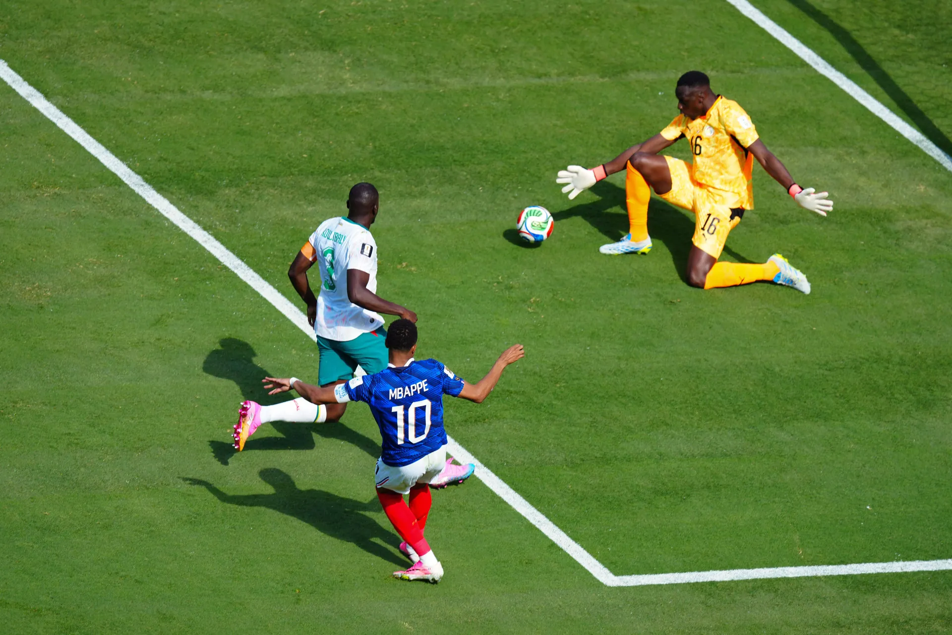 Kylian Mbappé: The Real striker made it 1-0.