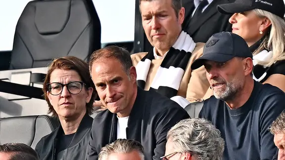 From right: Jürgen Klopp (Head of Soccer Red Bull), RB Leipzig's supervisory board chairman and Red Bull managing director Oliver Mintzlaff, Tatjana Haenni (CEO at RB Leipzig) | IMAGO / Jan Huebner RB Leipzig: Jürgen Klopp, Oliver Mintzlaff and Tatjana Haenni
