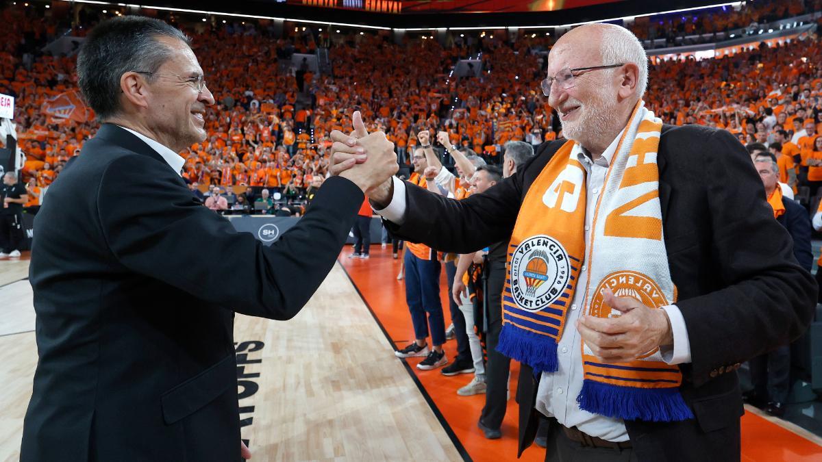 Coach Pedro Martínez and president Juan Roig