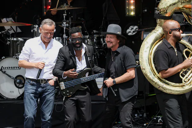 Bruce Springsteen and Eddie Veder.