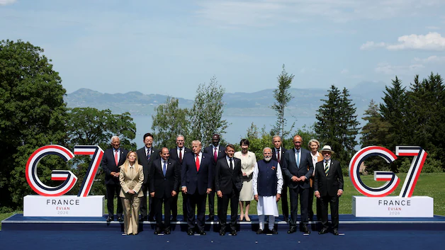 Official photo of the G7 summit in France, where Meloni and Trump were present.