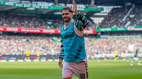 Leonardo Bittencourt before his last Bundesliga game for Werder Bremen | IMAGO/RHR photo Leonardo Bittencourt before his last Bundesliga game for Werder Bremen