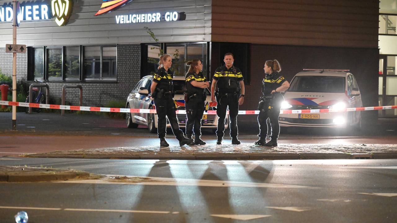 The police are investigating the collision in Breda (photo: Perry Roovers/Heitink Press Agency).