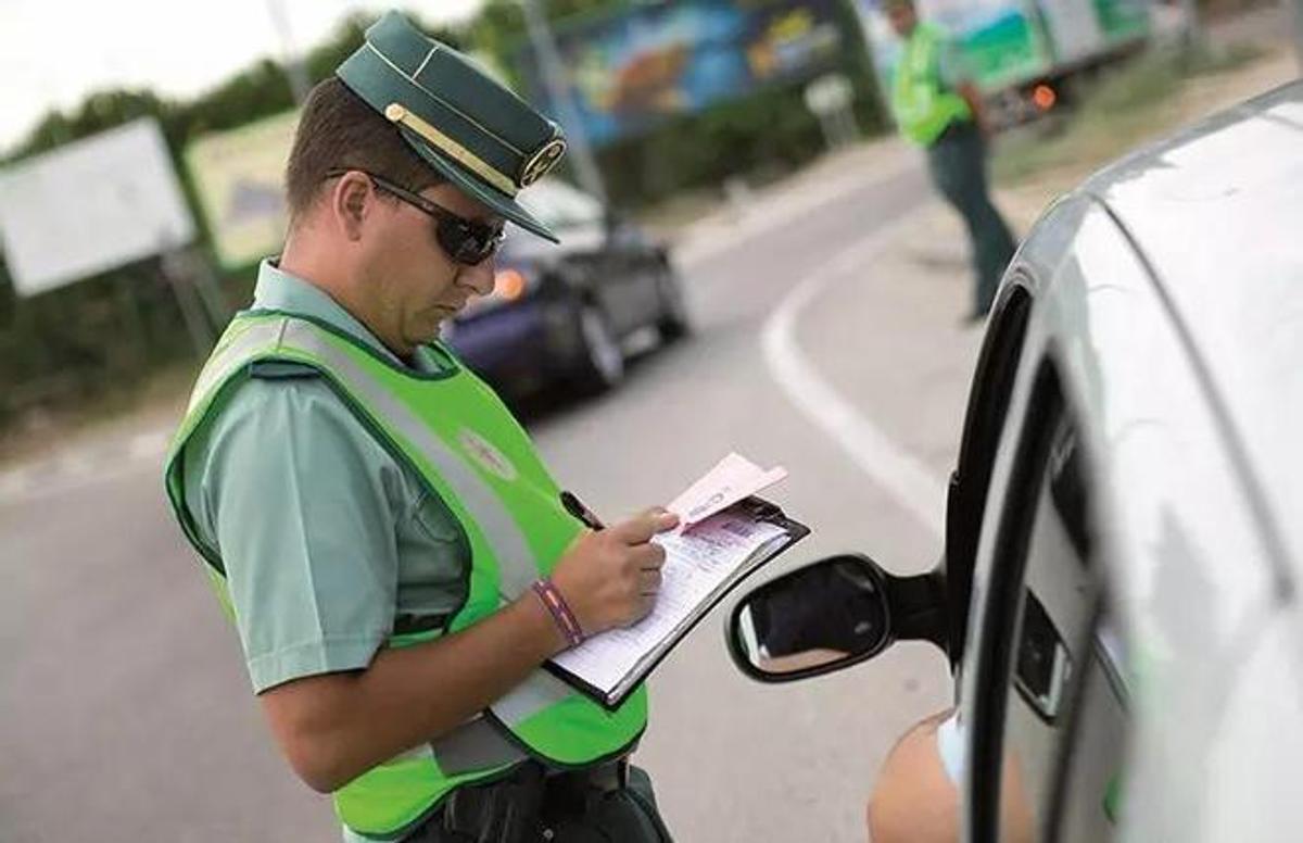 This is how you can know if you have been given a traffic ticket