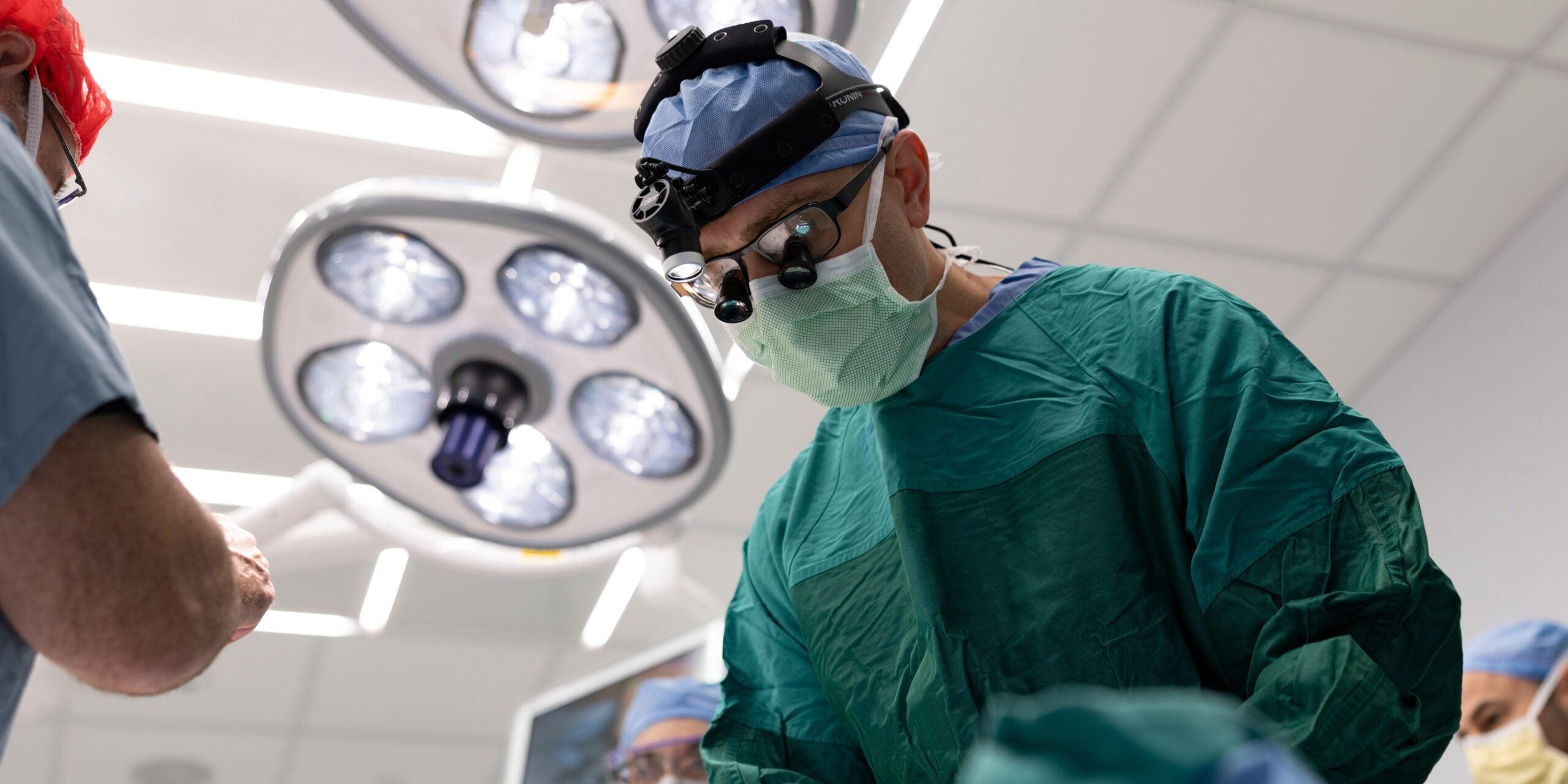 Revolutionary Brain-Computer Interface Implant Marks a New Surgical Era