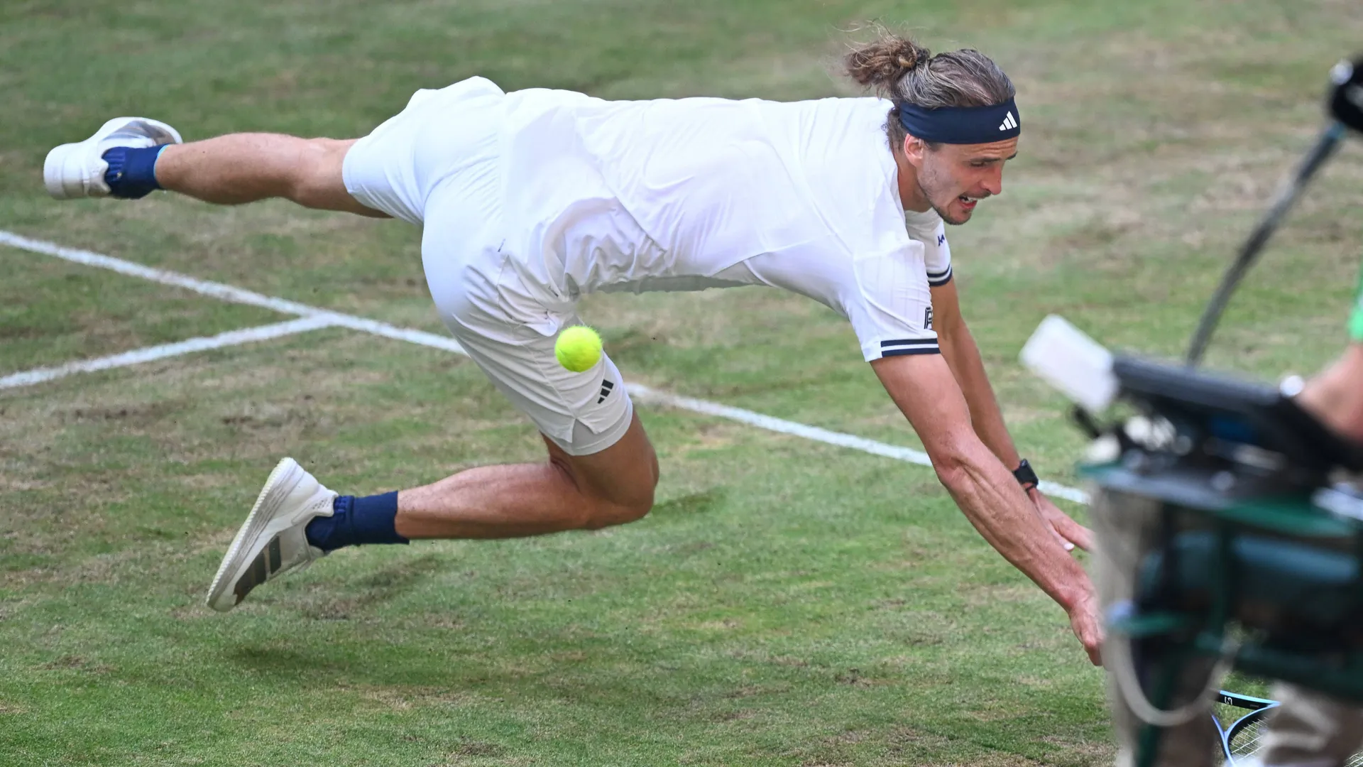 Stumbling: Alexander Zverev in the match against Taylor Fritz. Stumbling: Alexander Zverev in the match against Taylor Fritz.