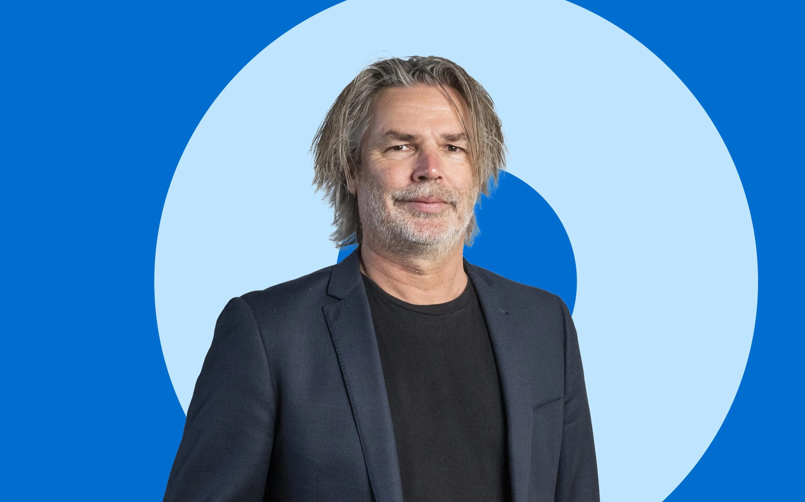 Before Nick Cave greeted us with “Fuckin’ Lingen!” asked a former colleague, because half of Groningen was there: ‘Does he dye his hair?’ | column Herman Sandman
