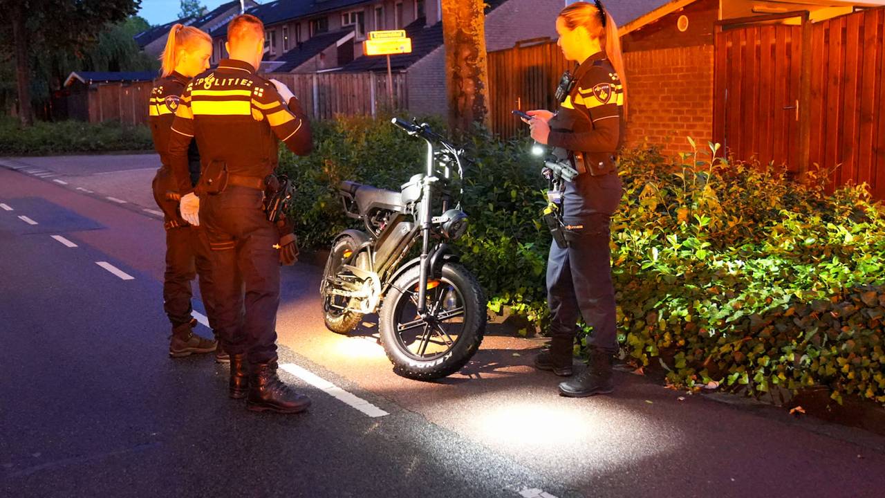 Boy with fat bike found seriously injured on the street in Helmond