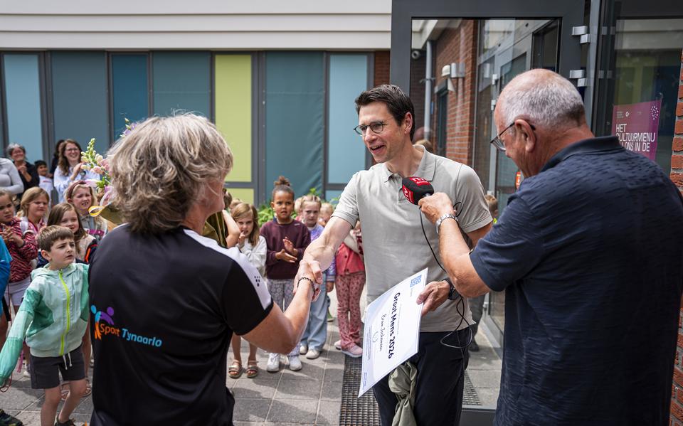 Bram (41) from Eelde overwhelmed: He came to pick up his children and went home as a Great Person 2026