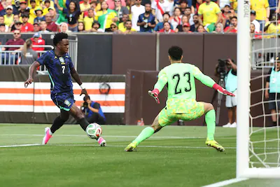 Brazil narrowly passes Egypt in the last World Cup test, Argentina wins against Honduras without Messi
