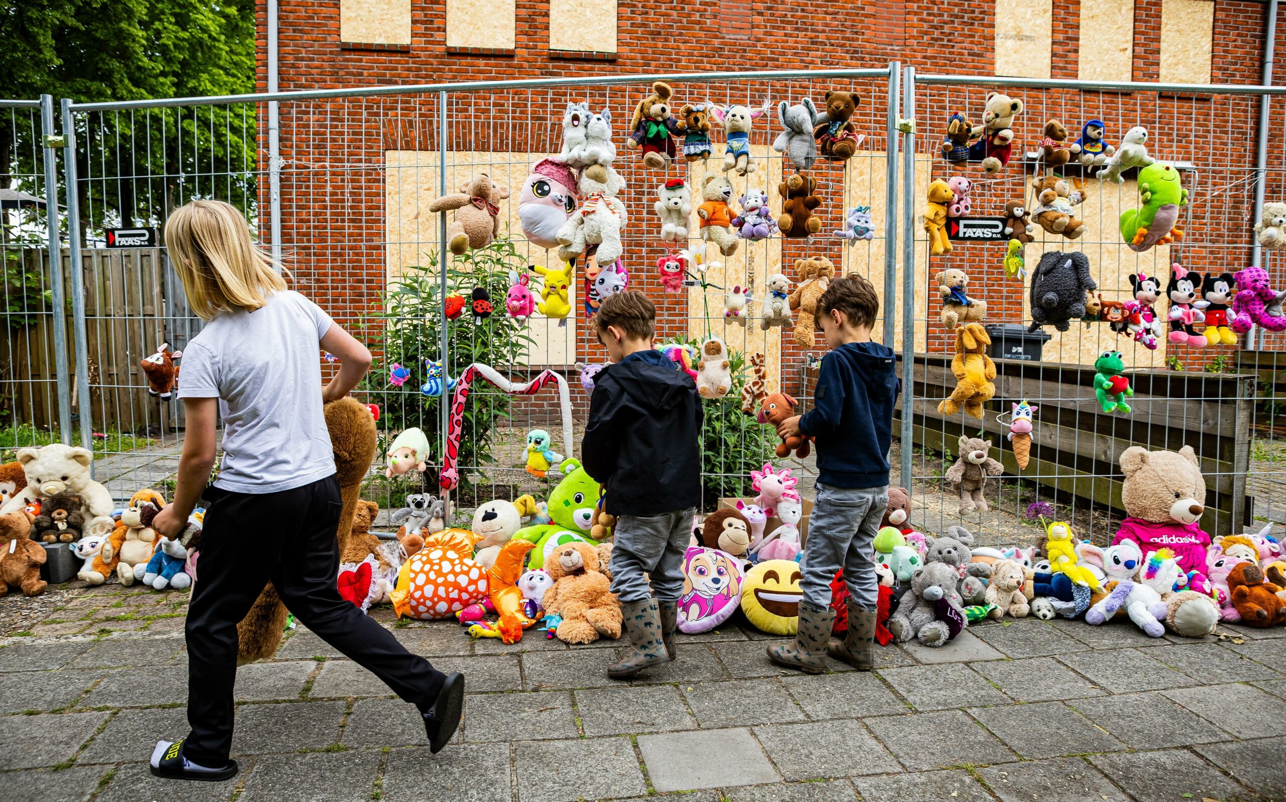 Brother of seriously abused girl (6) Stadskanaal never wants to have anything to do with his mother again