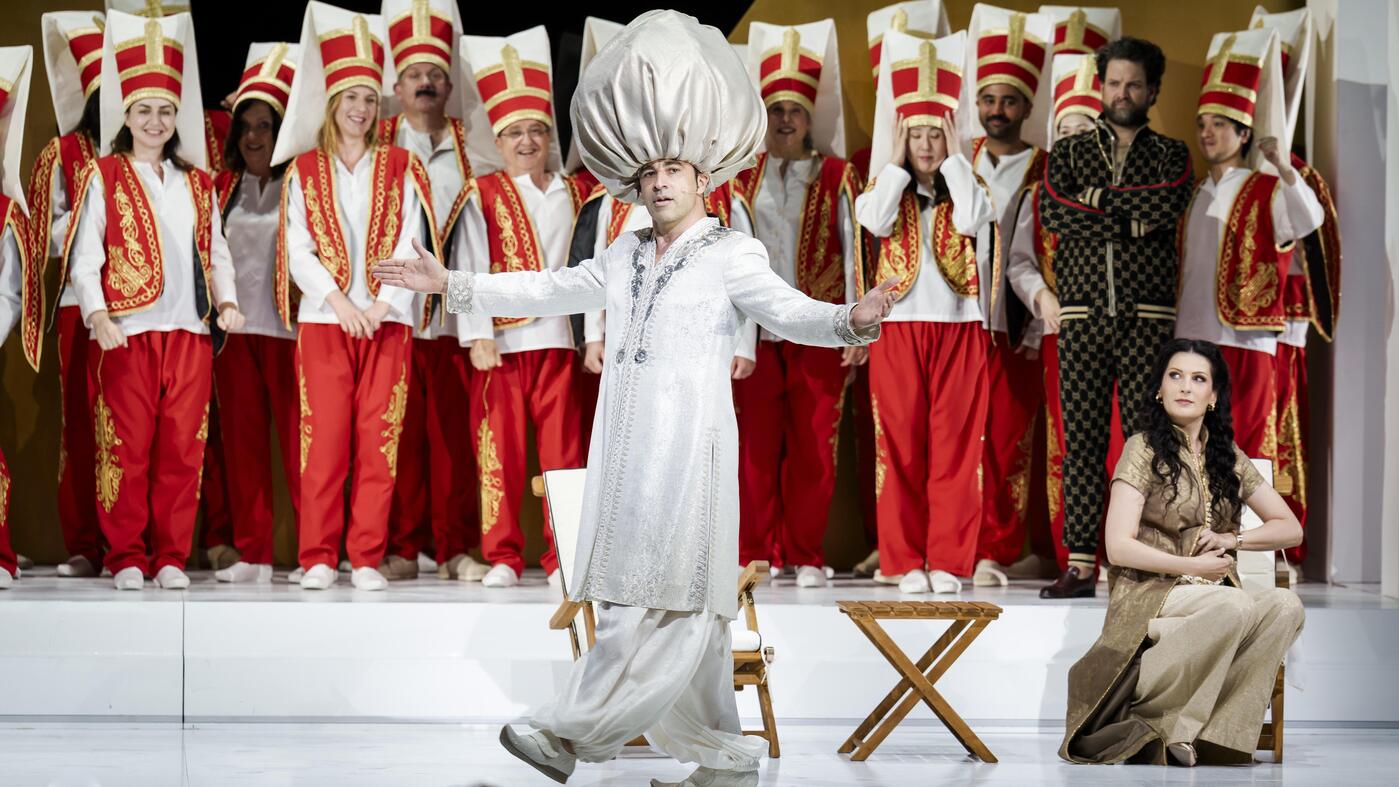 Bülent Ceylan’s Bold Debut at Berlin’s State Opera: A Comedic Masterpiece!