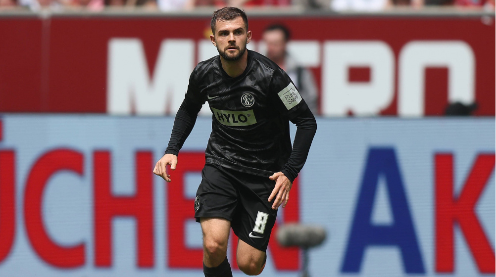 Bundesliga promoted Elversberg draws purchase option from HSV loanee Poreba