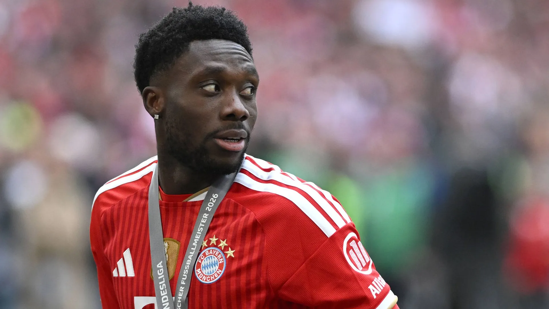 Alphonso Davies: The Canadian is currently missing from his team.