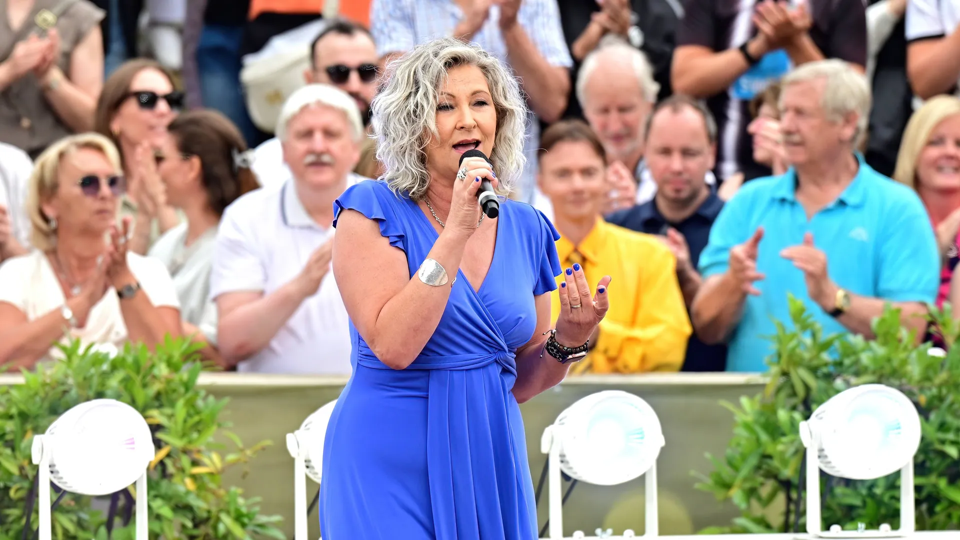 Claudia Jung’s Heartfelt “Schlagerbooom” Tribute to Her Late Husband