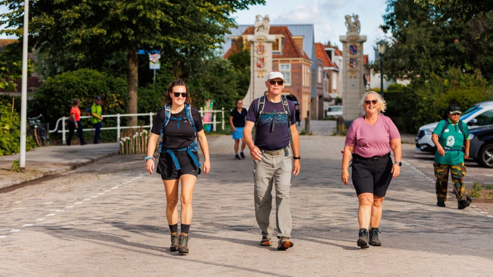 Compilation: charities, farewell and sunshine again during 4 of Alkmaar