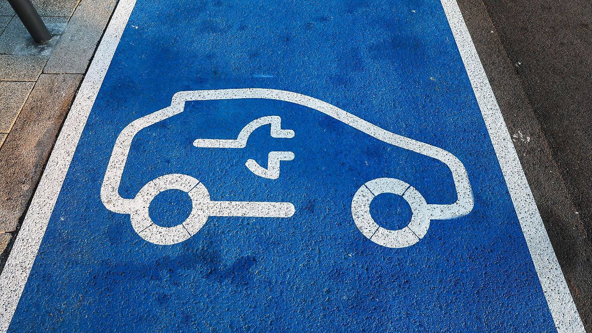 Court Ruling Enhances Buyers’ Rights on E-Car Range Discrepancies