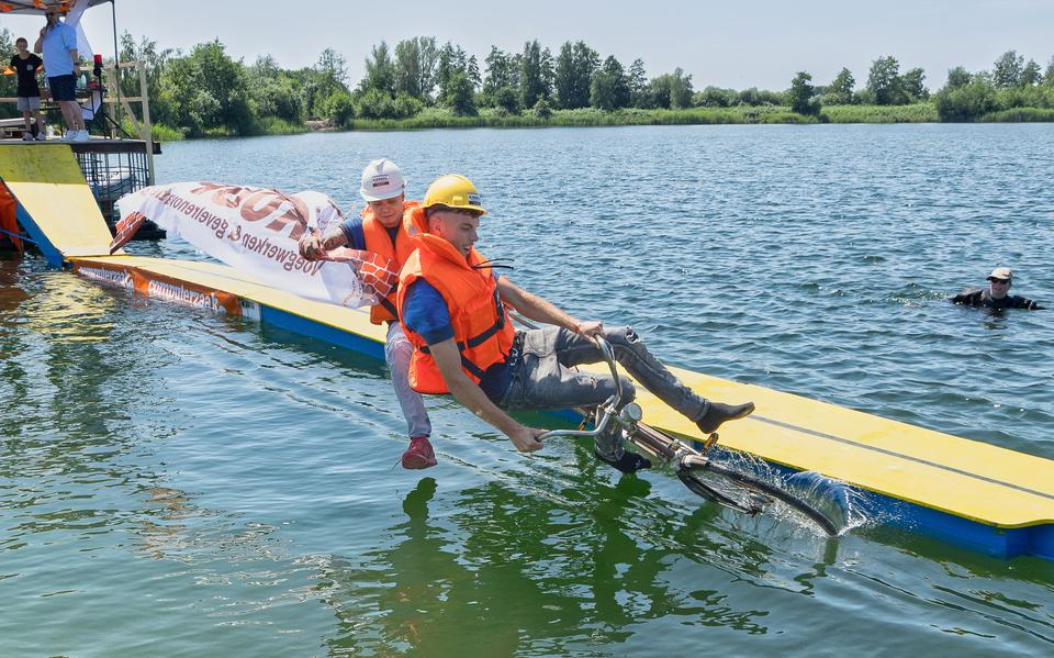 Crowds and spectacle at the second edition of Te Land Ter Zee Hoogeveen: ‘The bell is mine, one hundred percent’ (photos)