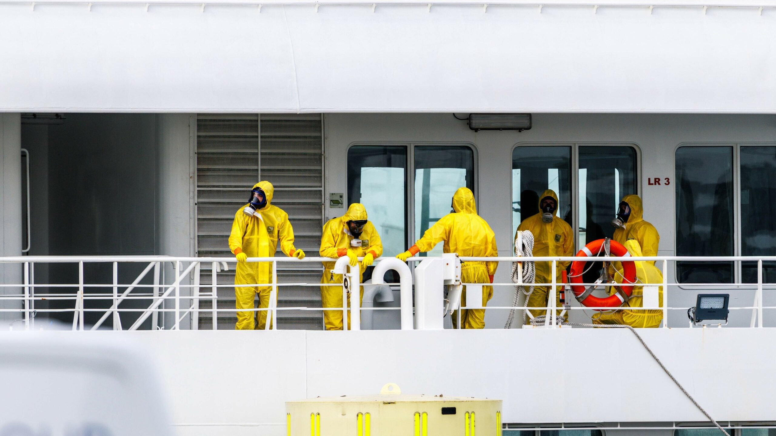 Cruise ship Hondius where hantavirus outbreak left the port of Rotterdam after thorough cleaning