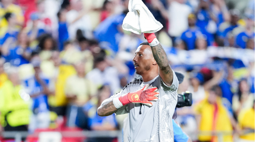 Curaçao keeper Room sets World Cup record: “I think I deserve a statue now”