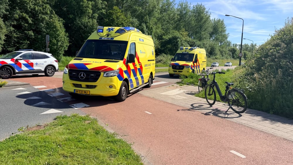 Cyclist injured after collision, motorist continues driving