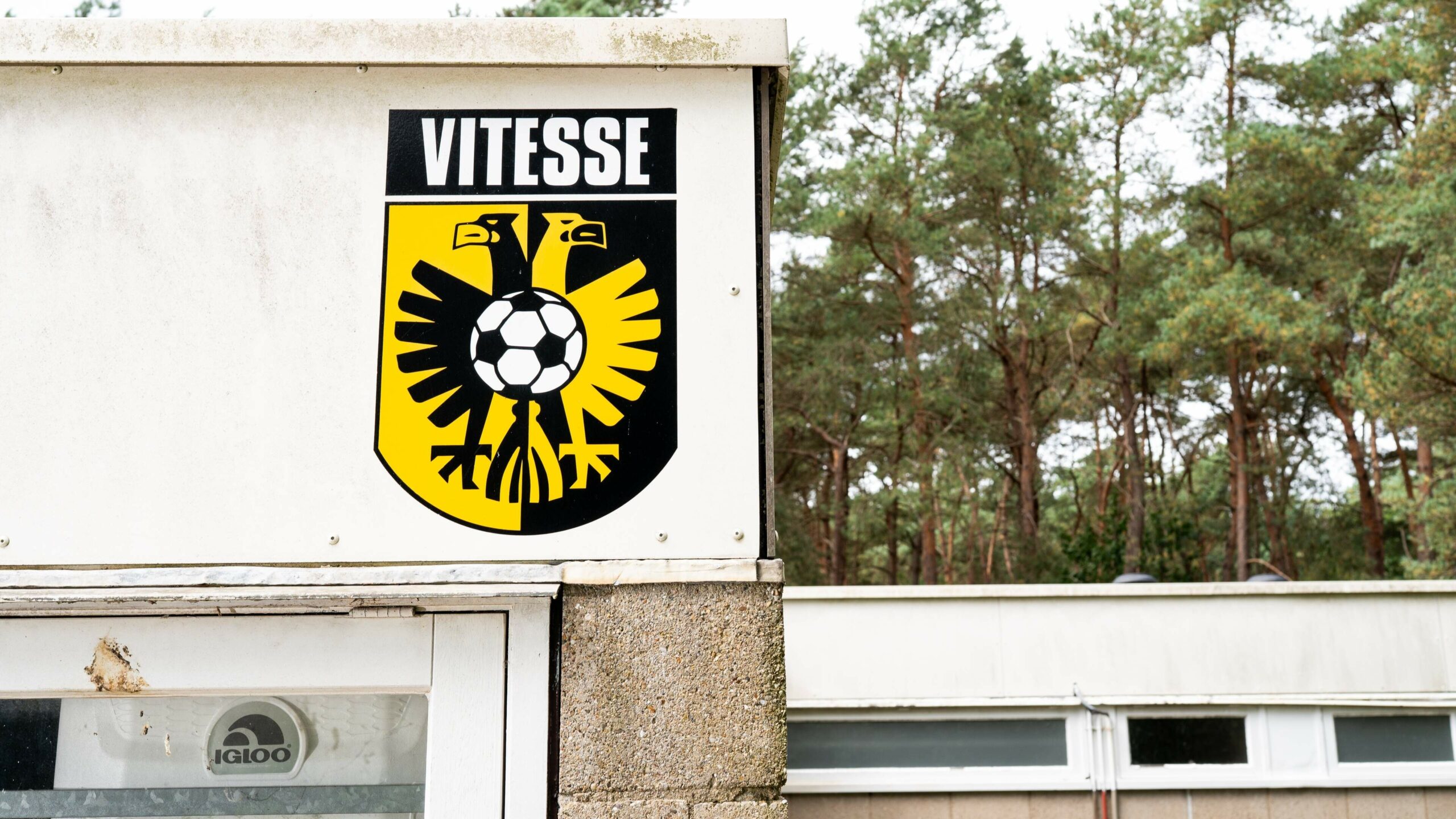 Director of professional football Marianne van Leeuwen: ‘Vitesse does comply with the applicable rules’