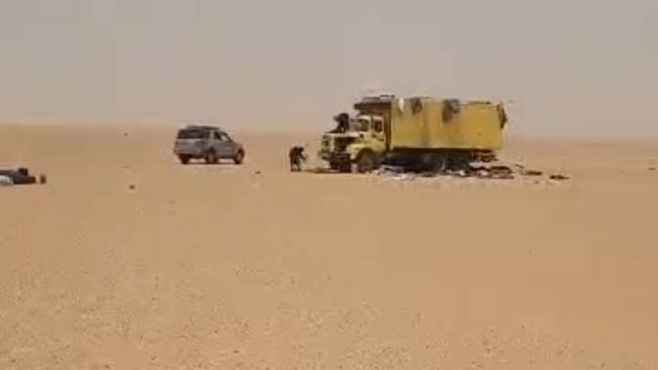 Dozens killed by truck stranded in Sahara; two people survive by walking 50 miles