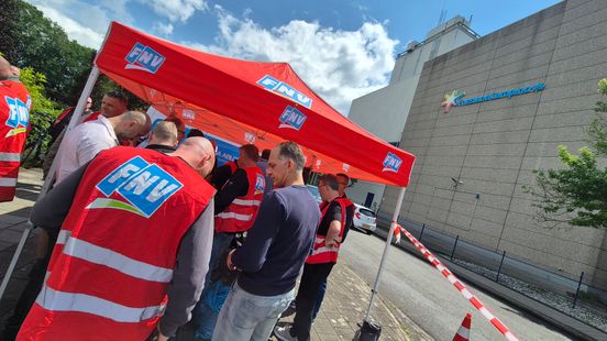 Dutch Dairy Organization calls demands unattainable, strikers in Drenthe do not give in