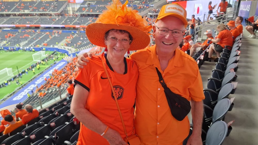 Dutch fans John and Erica are also there in Dallas: “Indescribable”