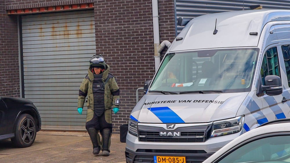 EOD deployed for possible explosives in Amsterdam business premises