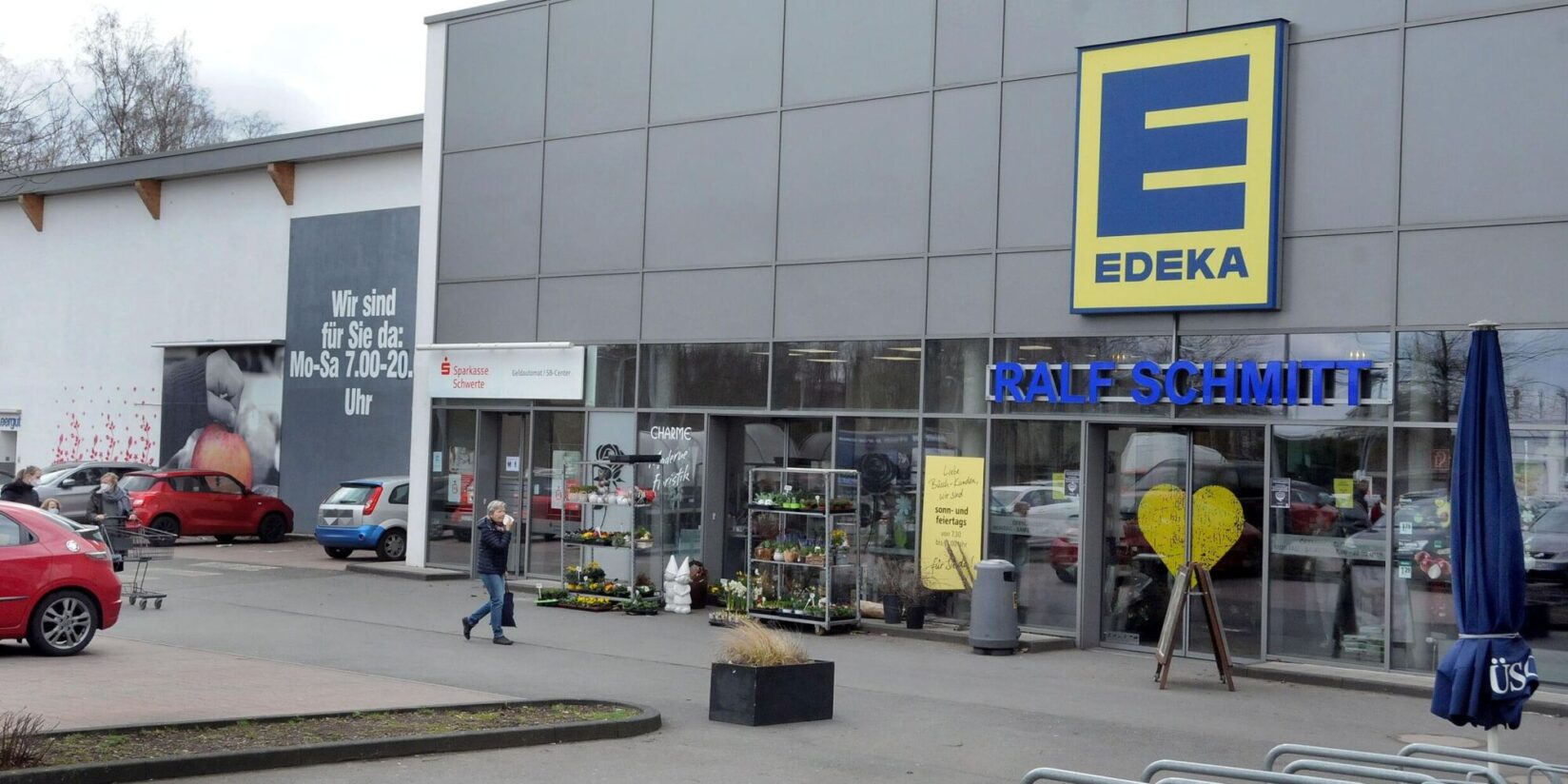 Edeka’s Closure in Holzen: Employee Takeover Uncertainty Revealed