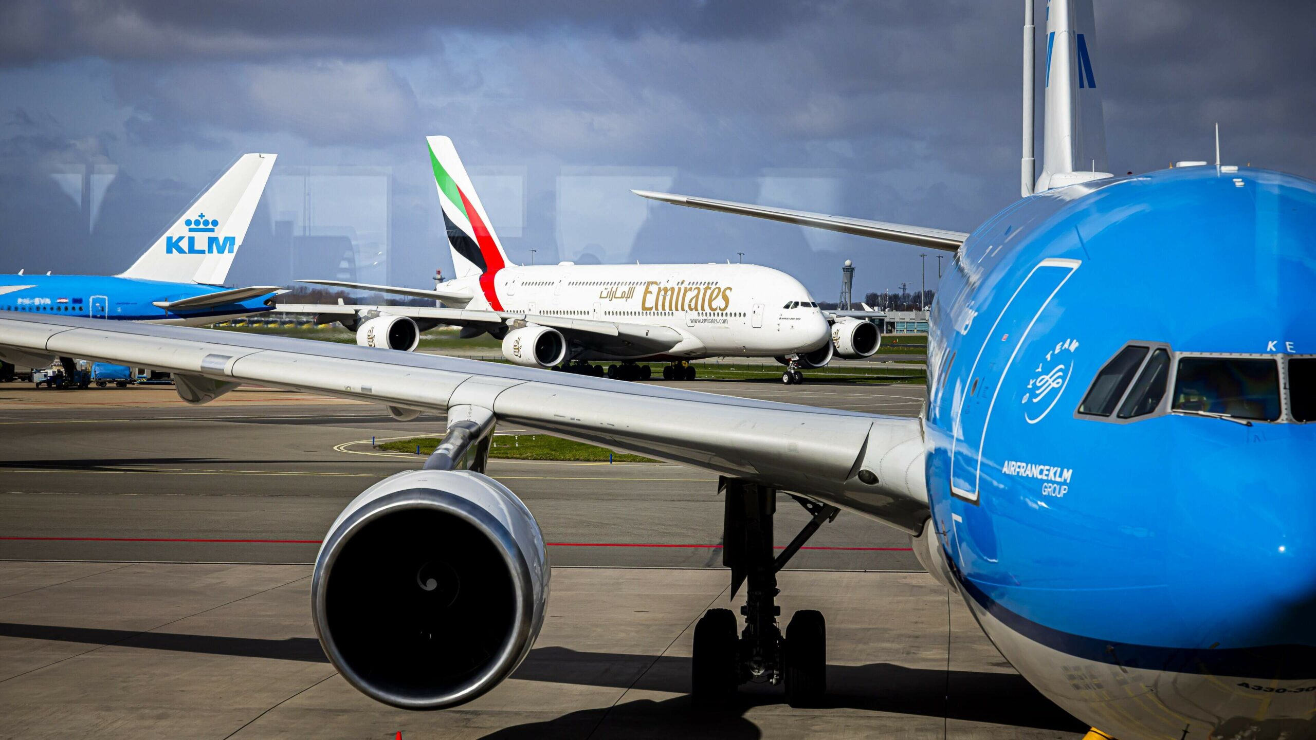 European aviation sector warns Wopke Hoekstra about even more expensive tickets: ‘Stop expanding ETS emissions tax’