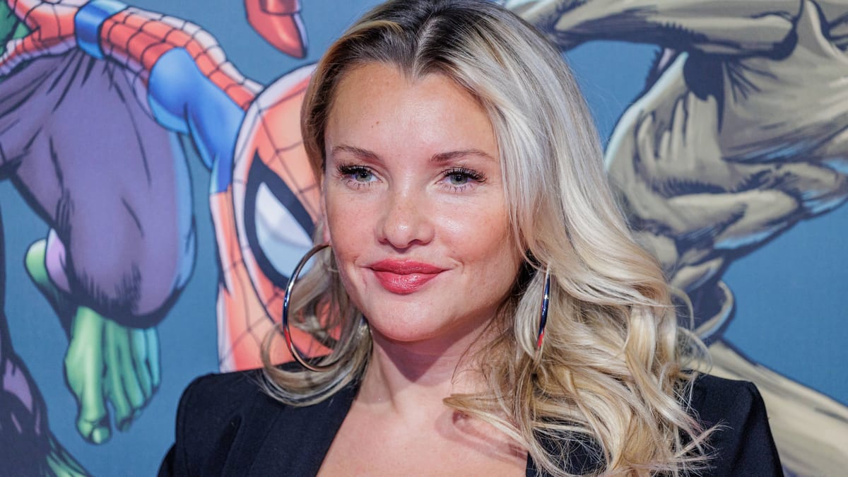 Evelyn Burdecki’s Dating Struggles: “I’ve Faced 15 Rejections!”