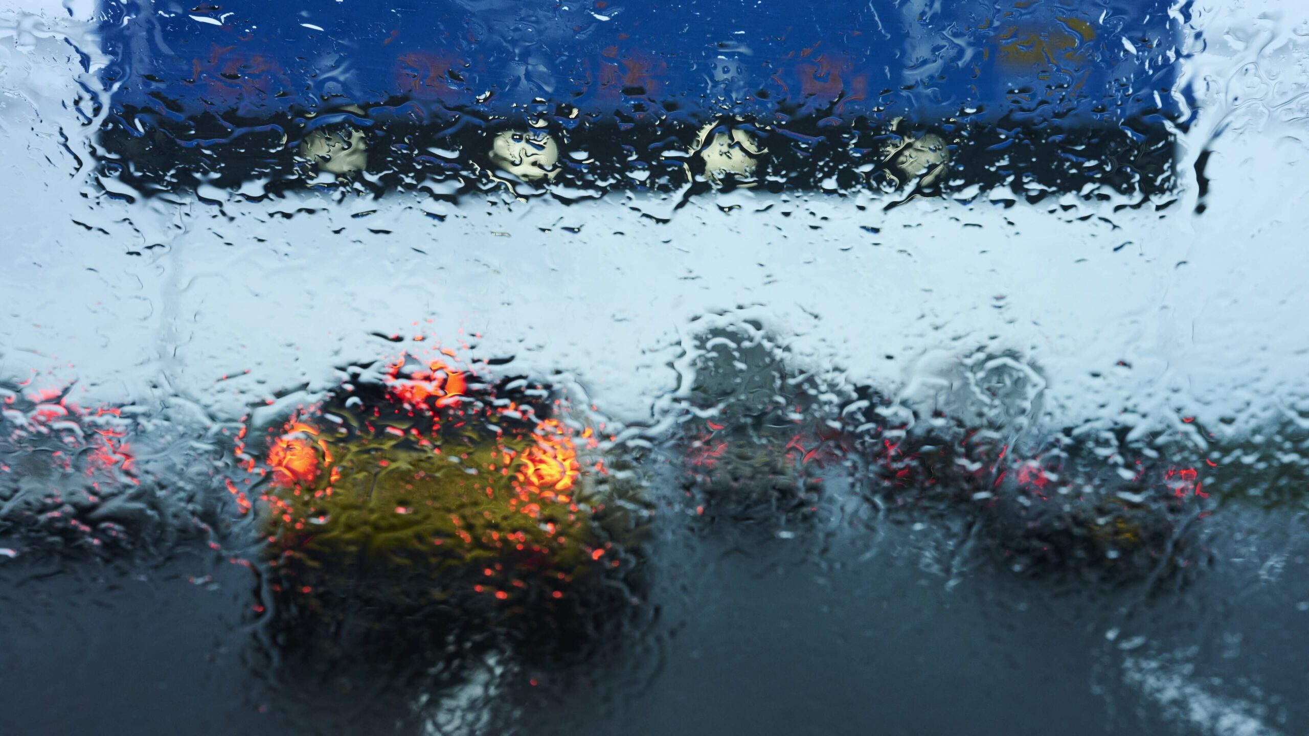 Extreme traffic jams coming due to code yellow: this is what you need to know about weather warnings
