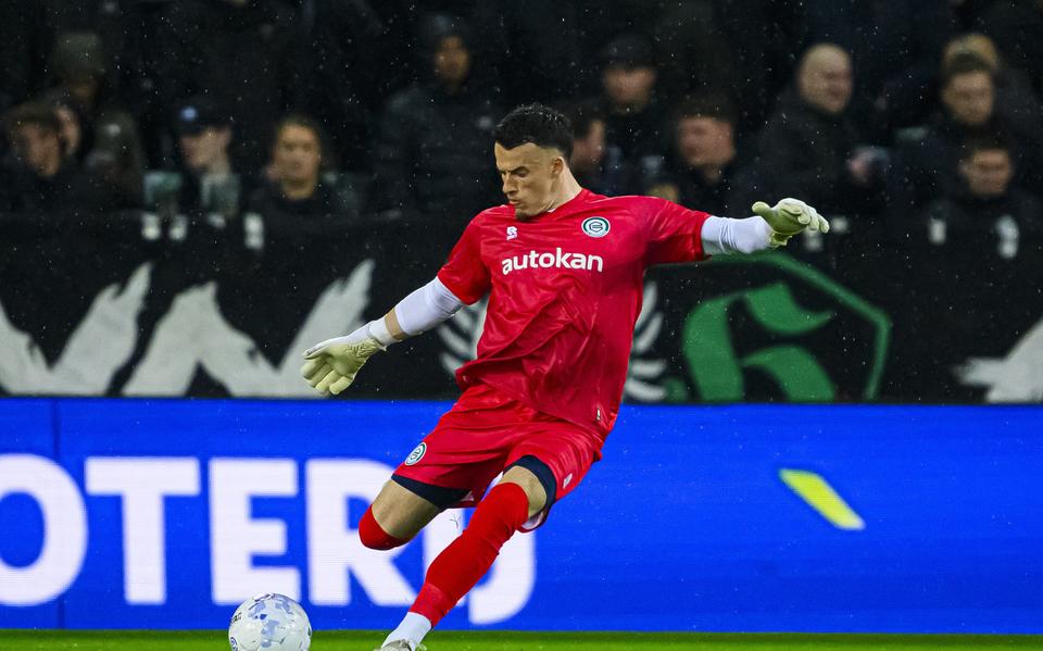 FC Groningen keeps its beloved goalkeeper: Etienne Vaessen extends until 2029