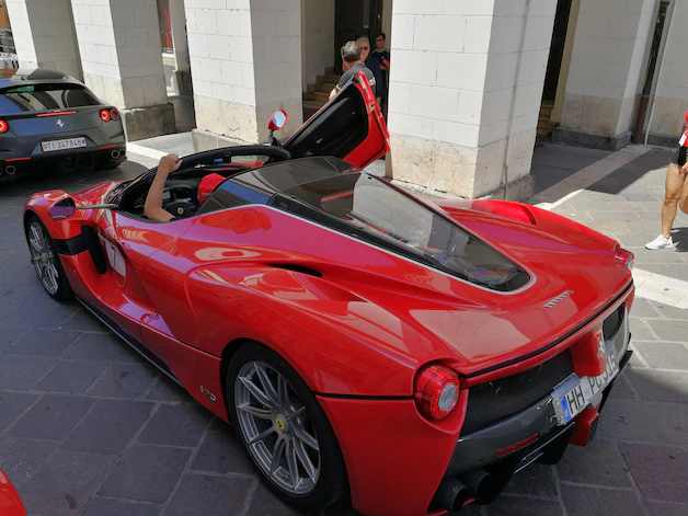 The LaFerrari Aperta is ready to go.