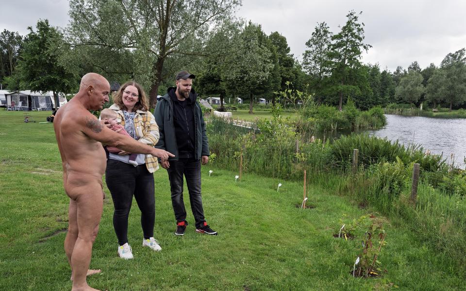 Fresh open day naturist association Niks Um ‘t Lief in Emmen. ‘I would like more young people’