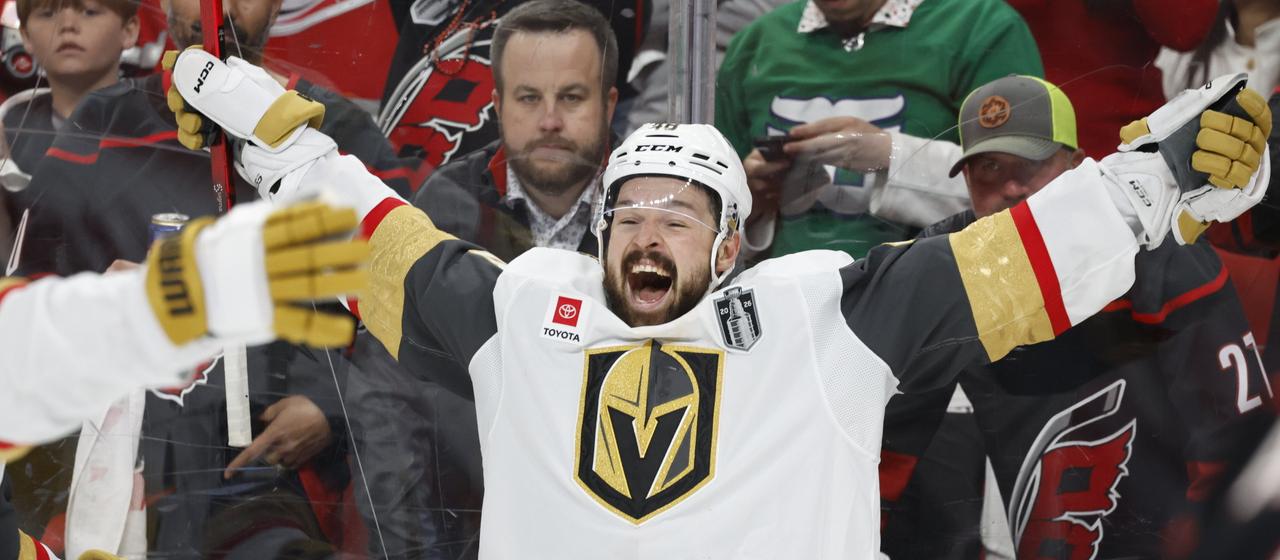 Tomas Hertl celebrates his goal