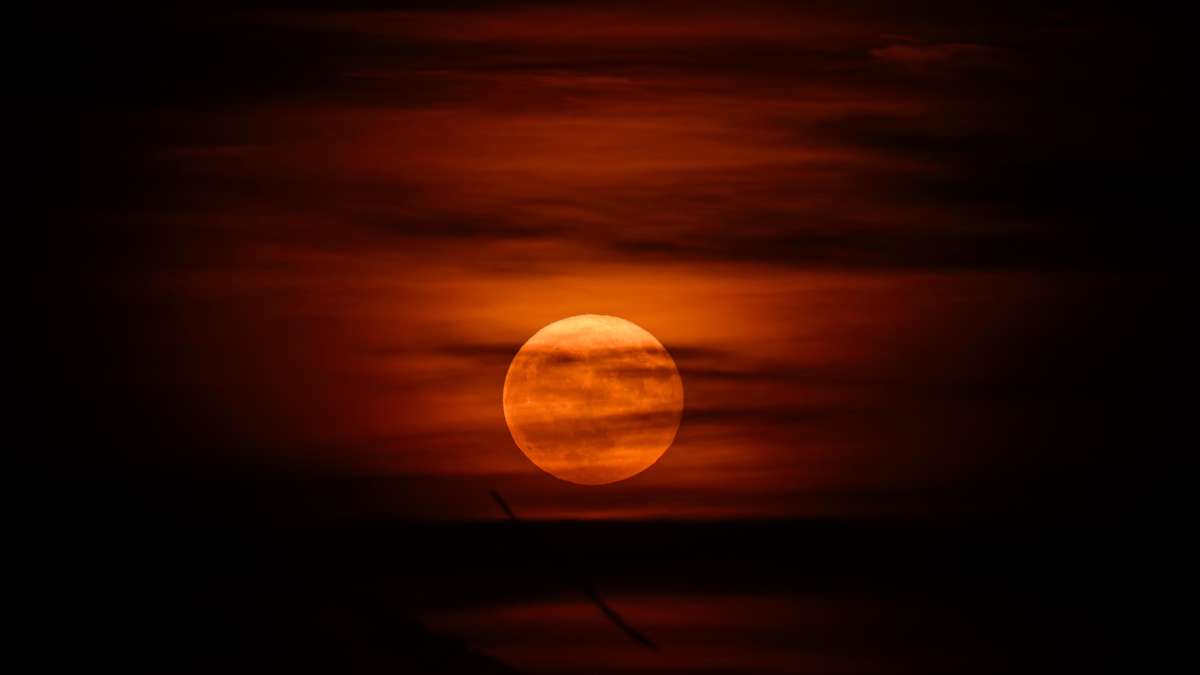 Get Ready for the June Strawberry Moon: More Stunning Than a Supermoon!