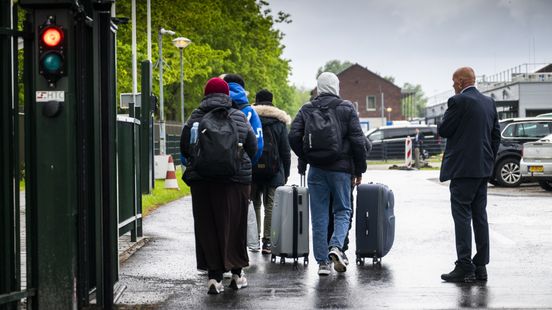 Gieten closes emergency shelter, future for asylum seekers remains uncertain
