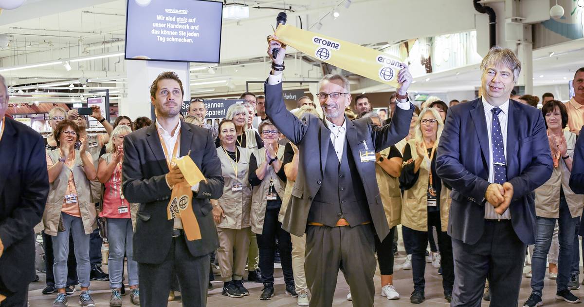 Globus Closure: Major Blow as Hamburg Store Shuts Down Amid Job Losses