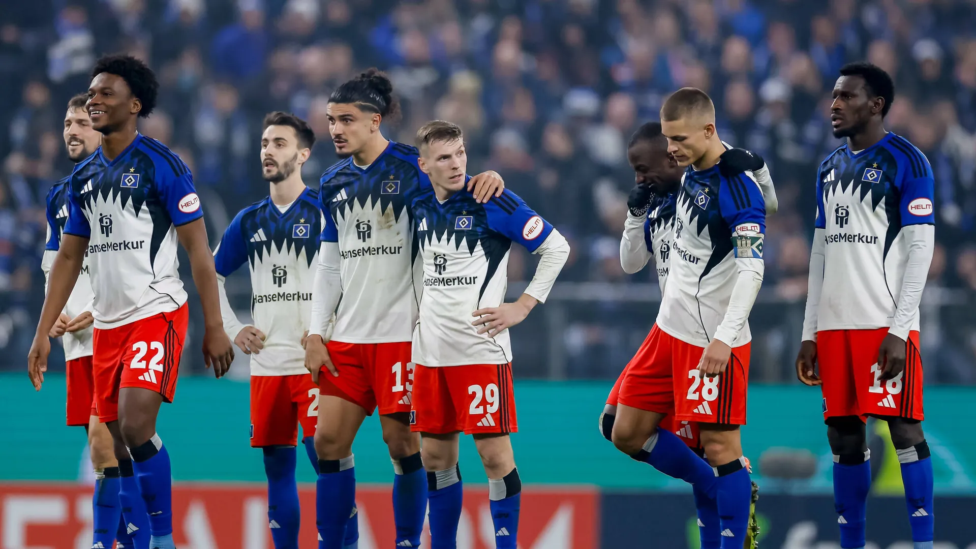 Disappointment among the HSV professionals (archive photo): They were eliminated last season "Red pants" in the cup round of 16. Disappointment among the HSV professionals (archive photo): They were eliminated last season "Red pants" in the cup round of 16.
