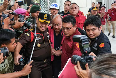 Head of Indonesia’s multibillion-dollar free school meals program arrested after massive food poisoning and corruption