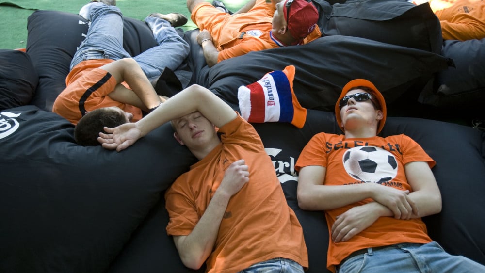 How do you survive a late World Cup match? 5 tips to restore the sleep rhythm