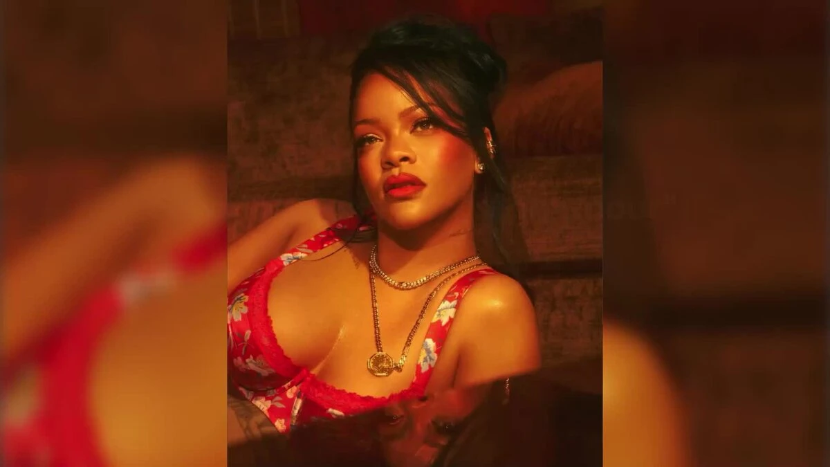 How to match the transparent bra: bandeau, with straps, lace