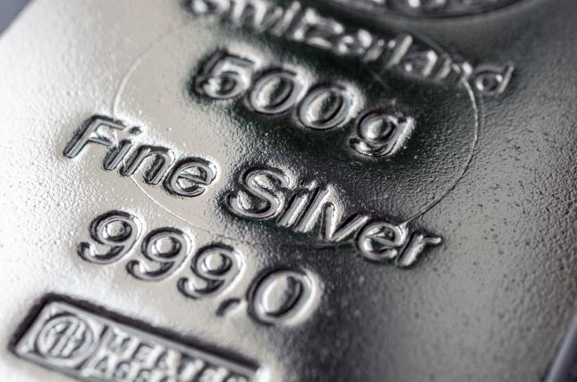 Is Silver Set for a Comeback? Key Insights on Price Predictions Revealed!