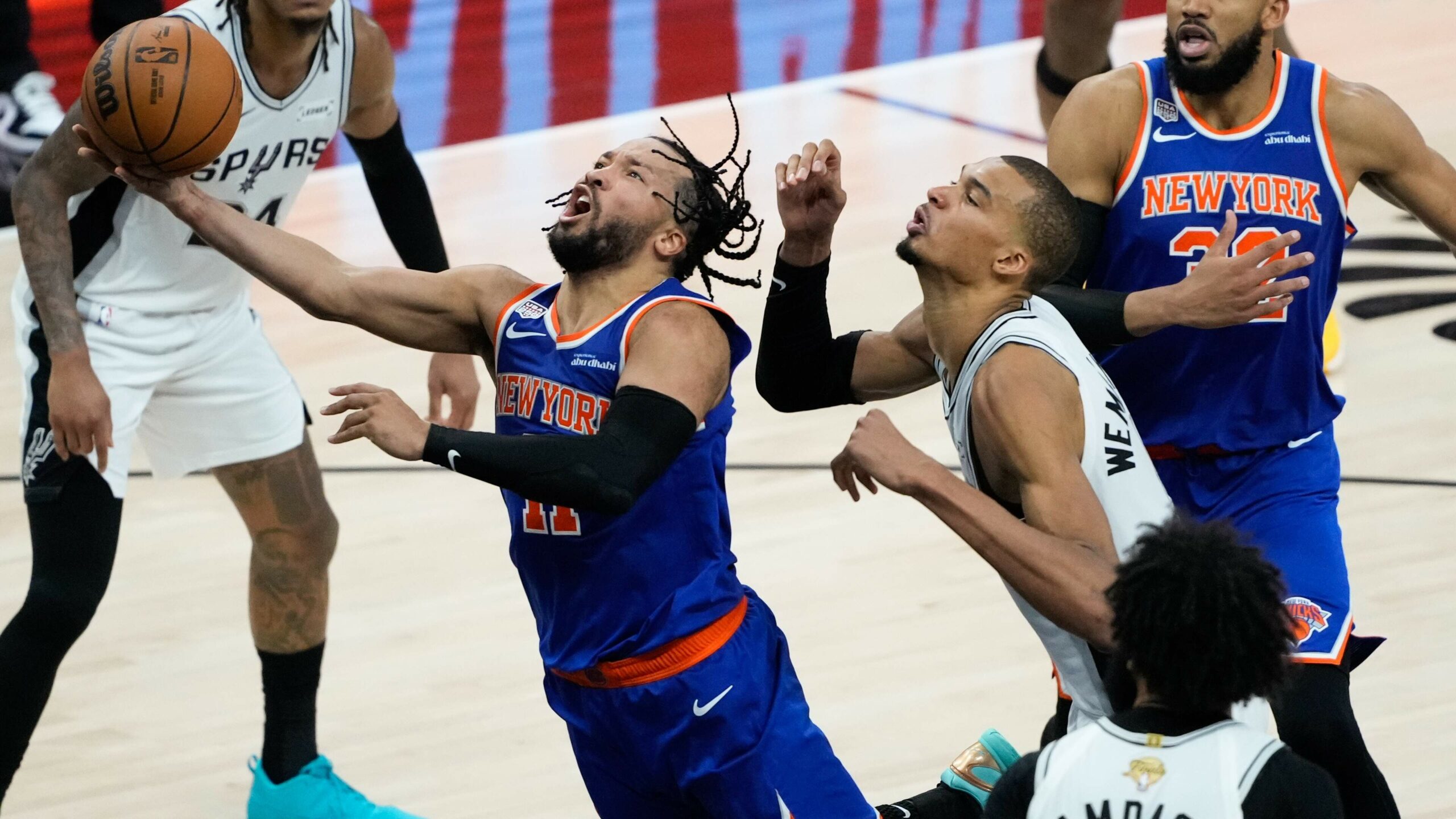 Jalen Brunson drags New York to great happiness and puts giant Victor Wembanyama in the shade: ‘I have no words for this’